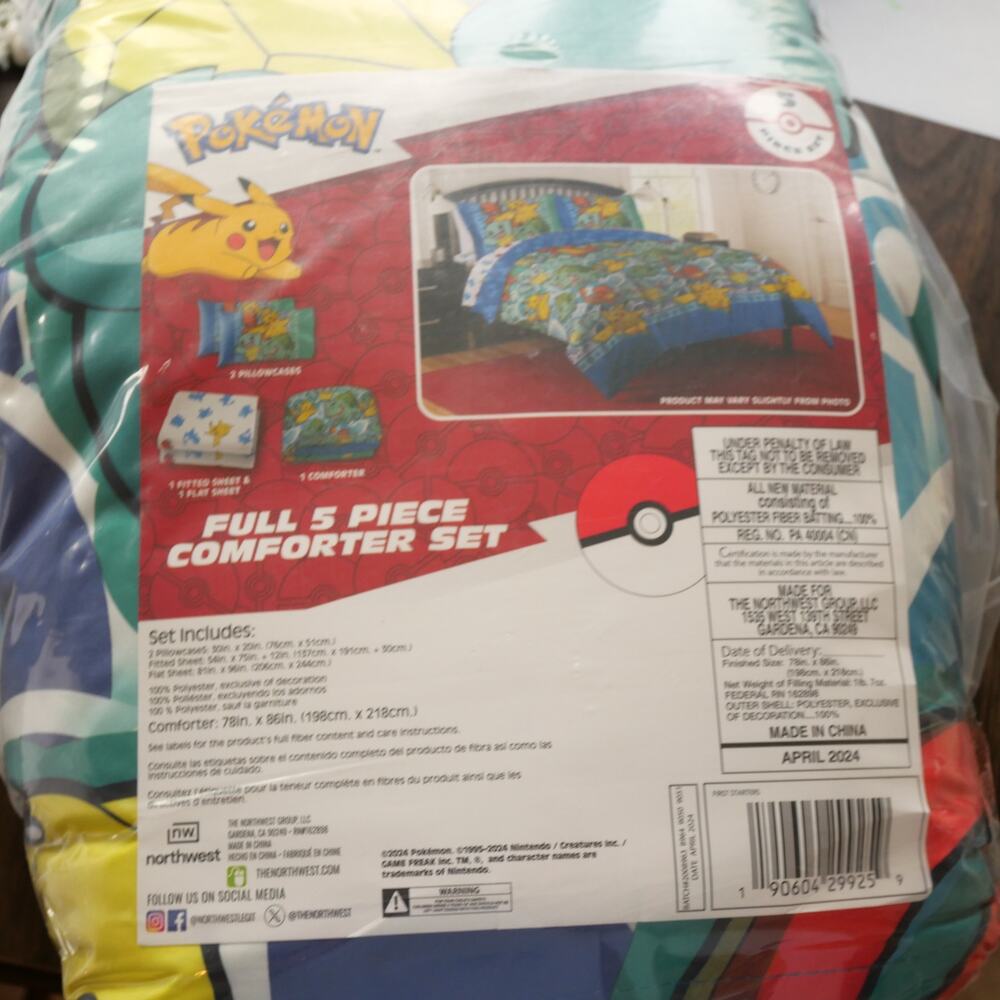 NEW Pokemon 5 Piece Full Double Bedding Set Comforter + Sheets + 2 Pillowcases - Picture 3 of 9